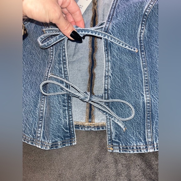 NWT Abercrombie Fitch Tie Front Denim Vest Jean Bows Open Front V Neck XXS Fall - Picture 8 of 15